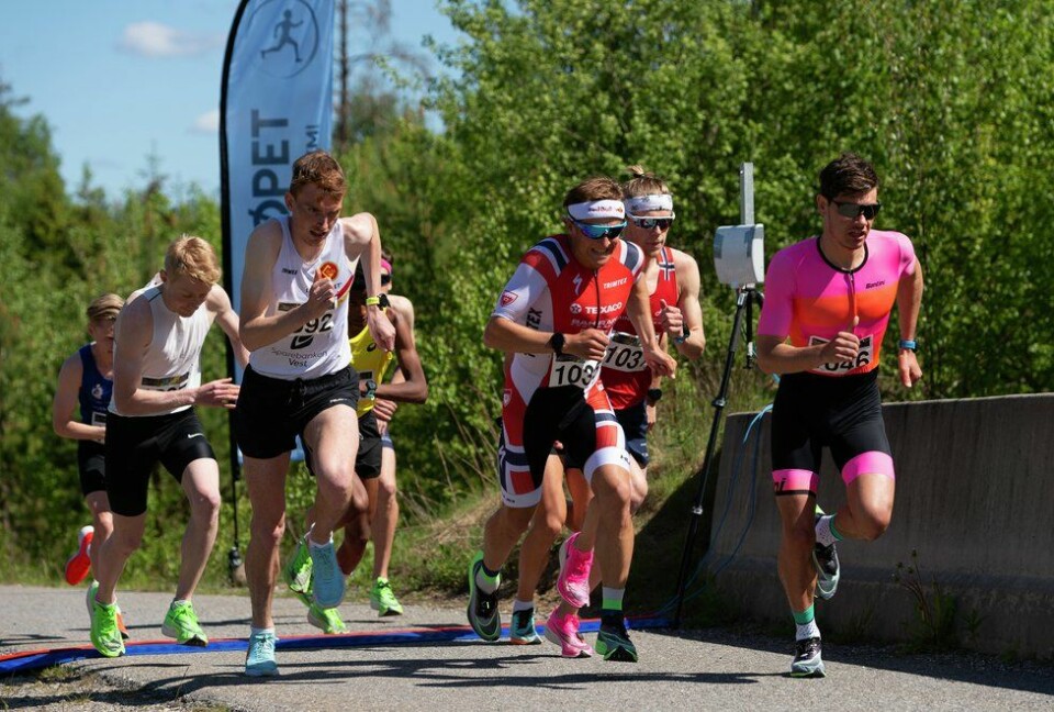 Fra starten på det første av i alt sju heat på 5 km. (Foto: Samuel Hafsahl) Perseløpet 5km