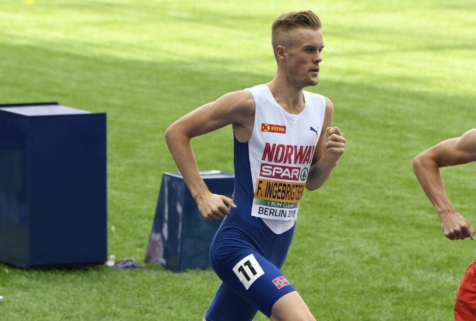 I steget: For folk som ikke har løpt 1500 m, er det vanskelig å forestille seg hvor fort det går unna når Filip Ingebrigtsen steger ut. (Foto: Bjørn Johannessen) EM friidrett 2018 - Berlin