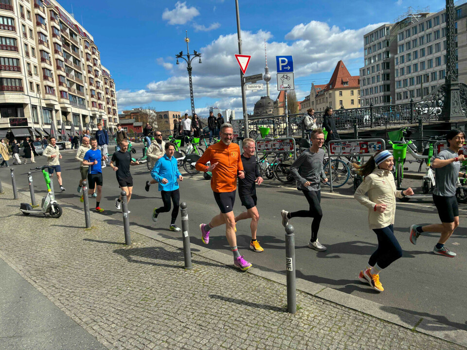 Sankthanshaugen løpeklubb tester gatene i Berlin. (Foto: André Borka)