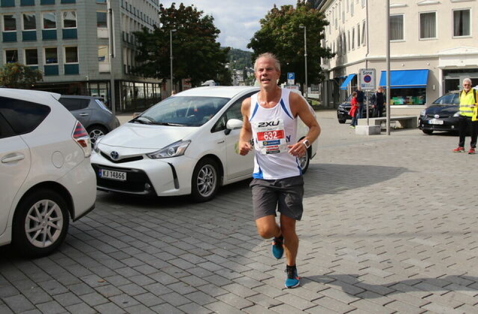 Jon Ilseng på 10km i årets Drammensmaraton Foto: Heming Leira, Kondis Kondis/Heming Leira