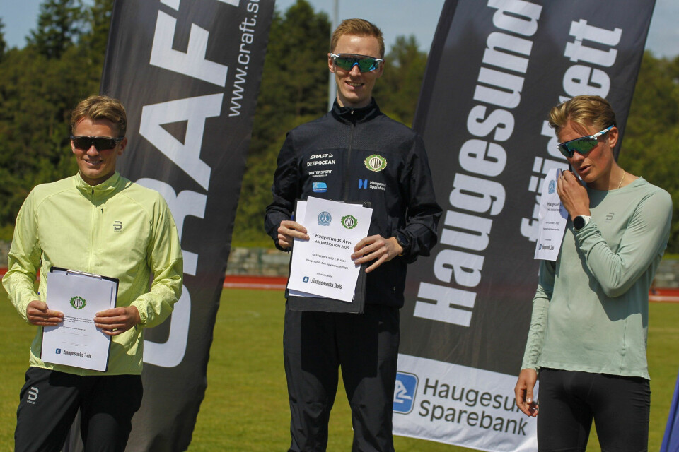 Vinnere herrer halvmaraton: Fredrik Deilkås, Morten Gjendem, Sander Deilkås. (Foto: Dag Eliassen).