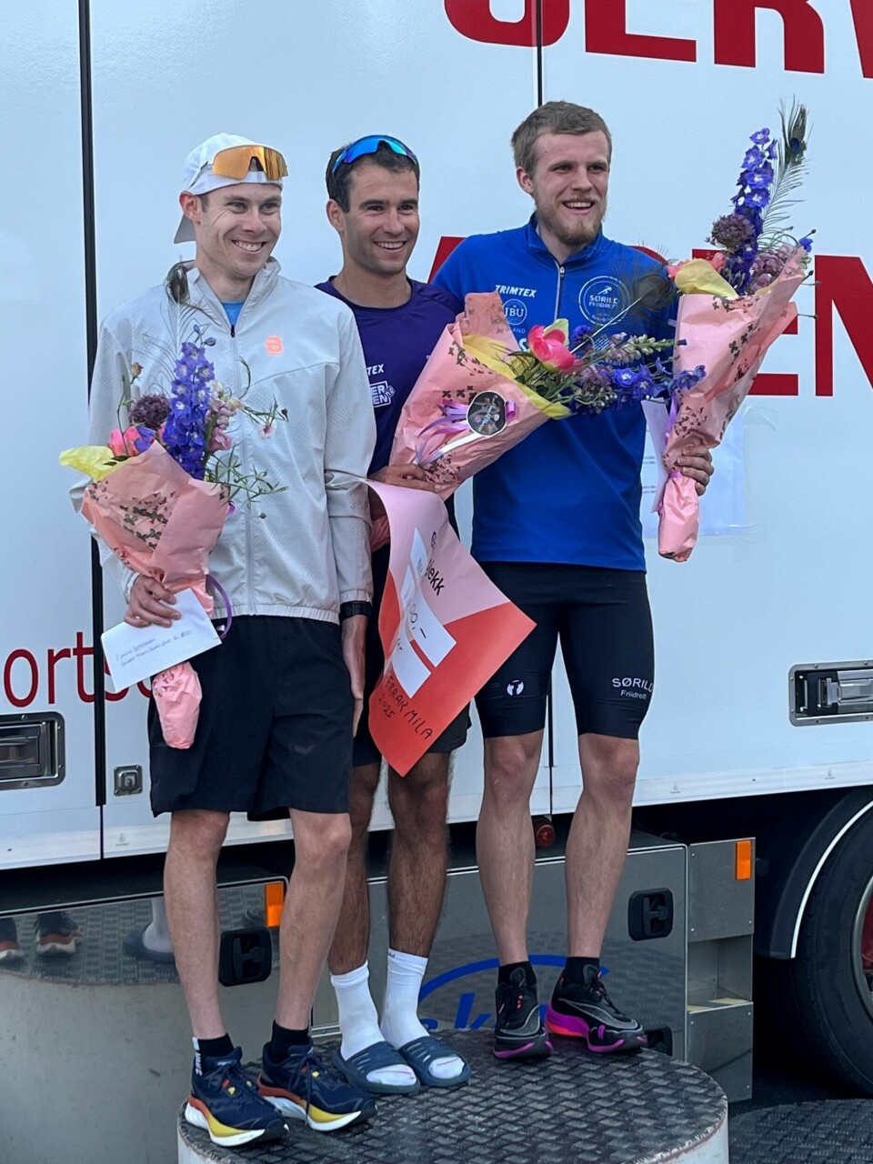 Seierspallen i herreklassen (fra venstre): Åsmund Wiberg, Hans Petter Rolke og Eivind TobiassenHilmarsen. (Foto: arrangøren)