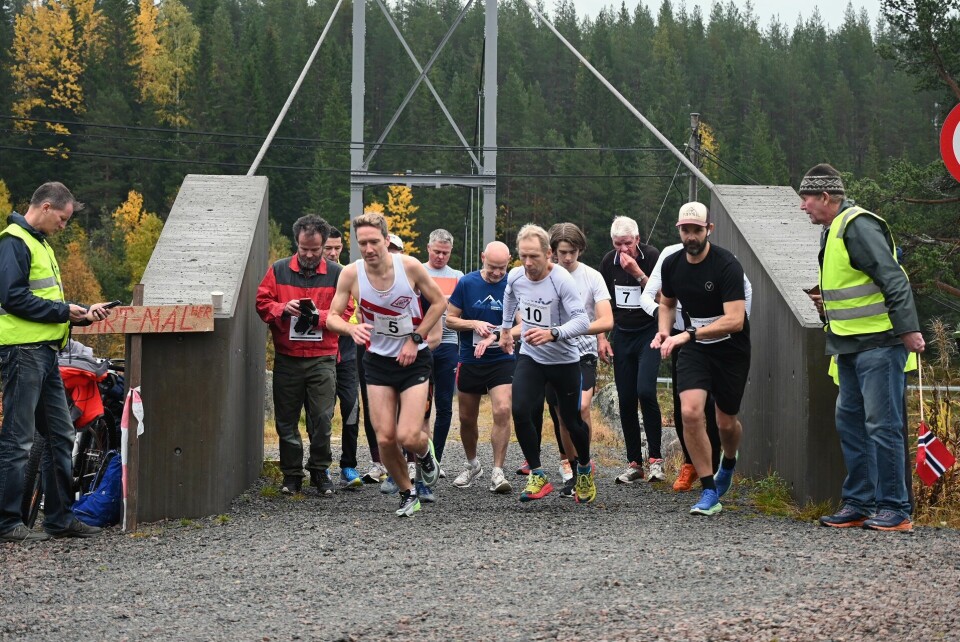 Strandvoldrunden i Trysil går lørdag 28. september *** Local Caption *** Start Strandvoldbrua FOTO: Hans Martin Østerhaug