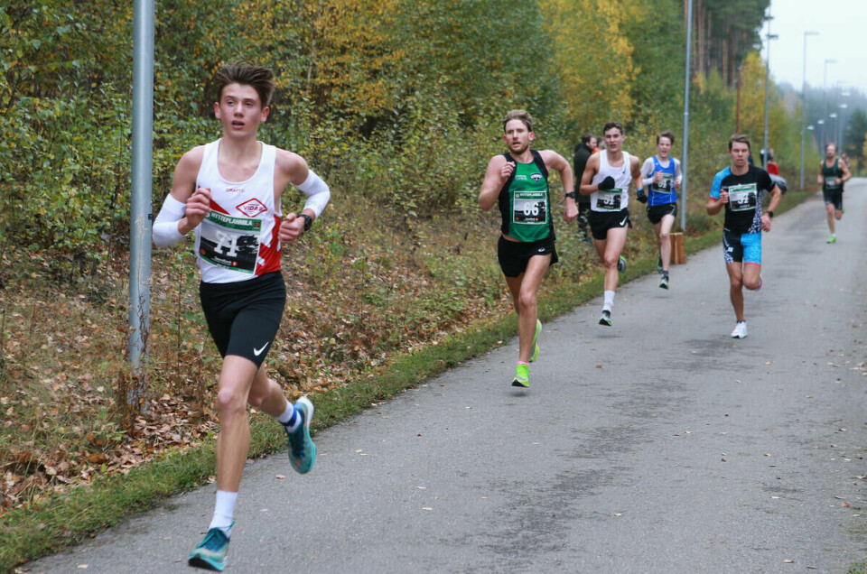9km_Sander_Mathiesen_soenn_av_Torhild_og_32-loepere_AZ3T4732