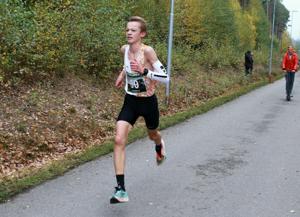 Etter_9km_Mikal_Bakken_14-15aarsrekoord_2560_AZ3T4714