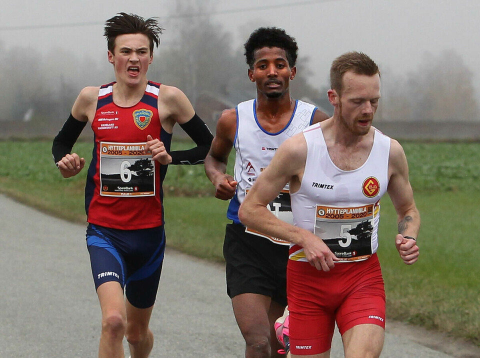 7km_De_tre_som_tok_igjen_Filip_Bjoernar_drar_A20G2513