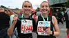 Christina Forstrønen Bruarøy (t.v) og Hanna Sofie Dall etter halvmaraton i Trondheim Maraton 2023