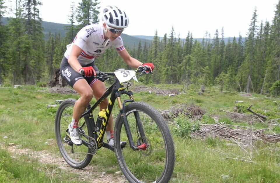 Borghild Løvset, Orkla CK klart i tet i det første terrengpartiet etter vel 25 km i Trysilrittet. Borghild Løvset, Orkla CK klart i tet i det første terrengpartiet etter vel 25 km i Trysilrittet.