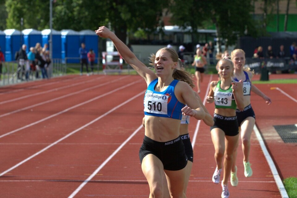 Mari Skraastad kan juble for UM-gull på 800 m i J16 lørdag ettermiddag. (Foto: Vestpress) Mari Skraastad kan juble for UM-gull på 800 m i J16 lørdag ettermiddag. (Foto: Vestpress)