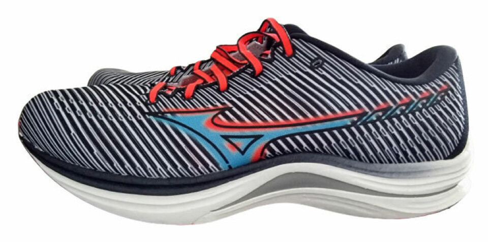 Hvilke supersko gir best løpsøkonomi? Mizuno-Wave-Rebellion.jpg