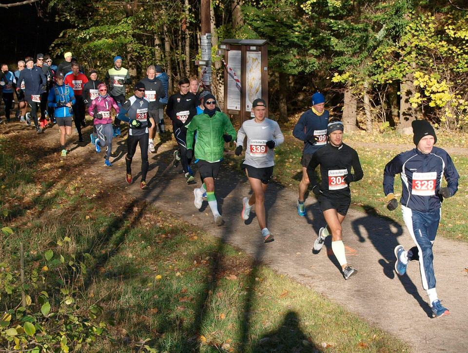 Henning Pedersen og Marie Grønneberg vant Fredrikstad Maraton Starten_har_gaatt_A277211.jpg
