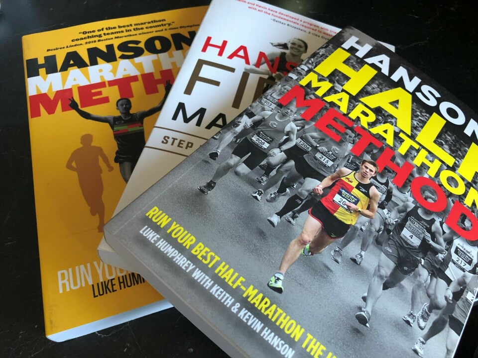 Tre bøker om trening mot maraton og halvmaraton er innkjøpt. Tre bøker om trening mot maraton og halvmaraton er innkjøpt.