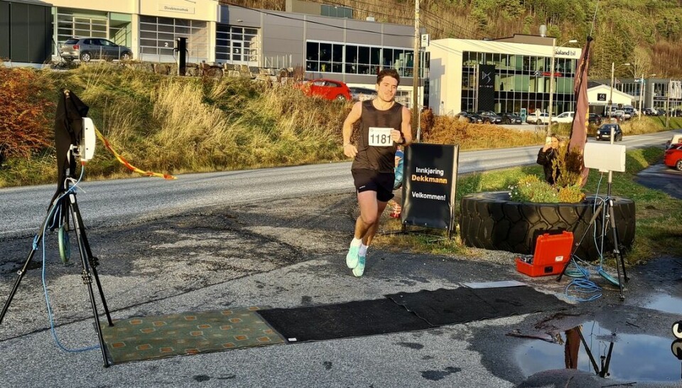 Kristoffer Tollås vant 10 km i Ålesund på tiden 32.48 10km_Kristoffer_Tollaas