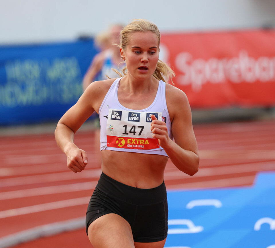 Karoline Bjerkeli Grøvdal løp til gull på 5000 meter i NM Malin Edland.jpg