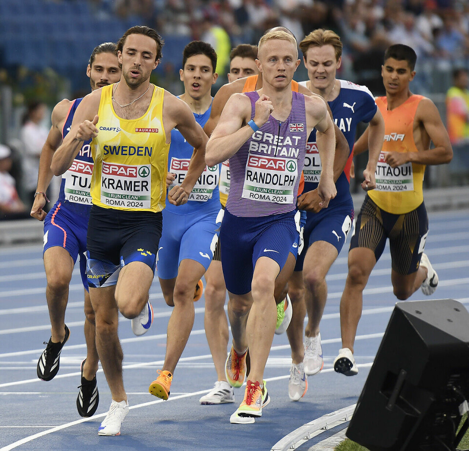 Ole Jakob Solbu tok seg til EM-finale på 800 meter 800-heat2-kramer-i-tet-etter-400m_50D4484.jpg