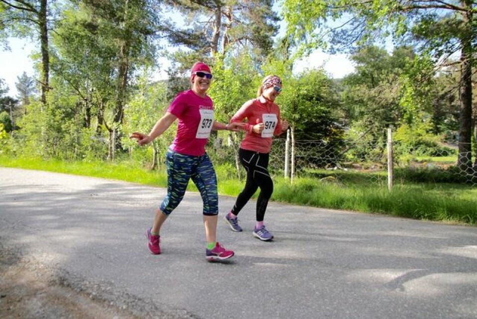 Mange nye fjes i Ålesund sommerkarusell Kristine_Hovstein_and_Marianne_Omvik