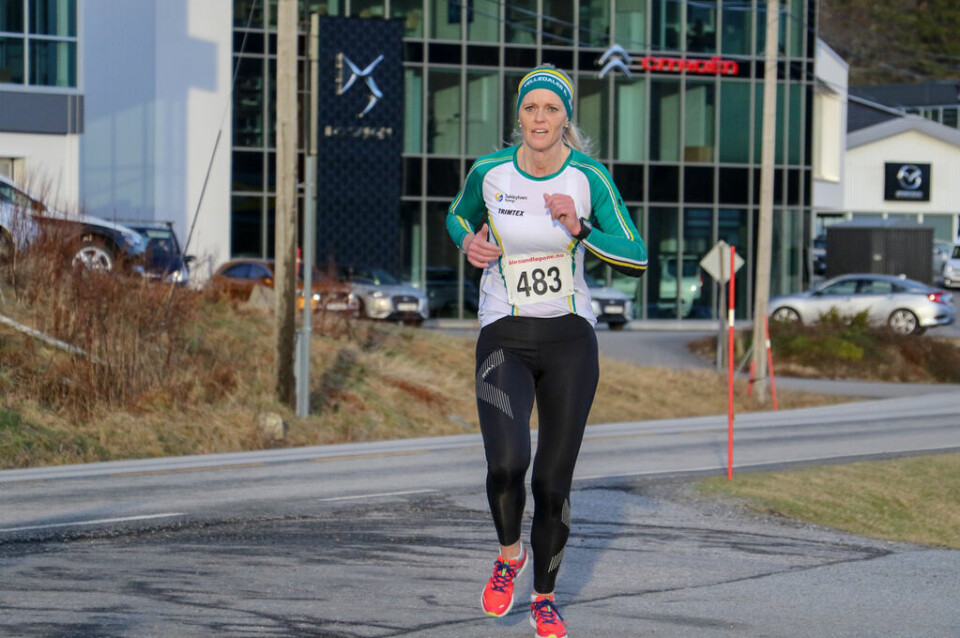 Aron Dyb og Nina Alvestad vant 10 km i Ålesund Vinterkarusell 03_beste_dame_5km.jpg