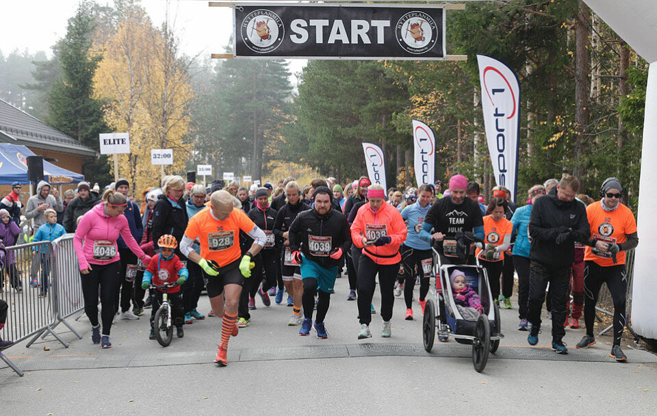Henrik Ingebrigtsen og Meraf Bahta vant Hytteplanmila under ideelle forhold start_mosjon_F6C6892_960.jpg