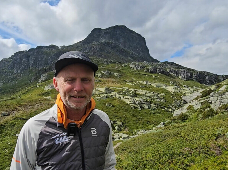 Arrangør i Øystre Slidre IL, Kjell. B. Melbybråten (bildet), ønsker alle hjertelig velkommen til en sporty og hyggelig dag i fjellet! Arrangør i Øystre Slidre IL Kjell. B. Melbybråten velkommen.