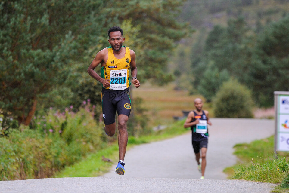 Awet Kibrab vant 10 km i Knarvikmila på sterk tid _DSC9916.jpg