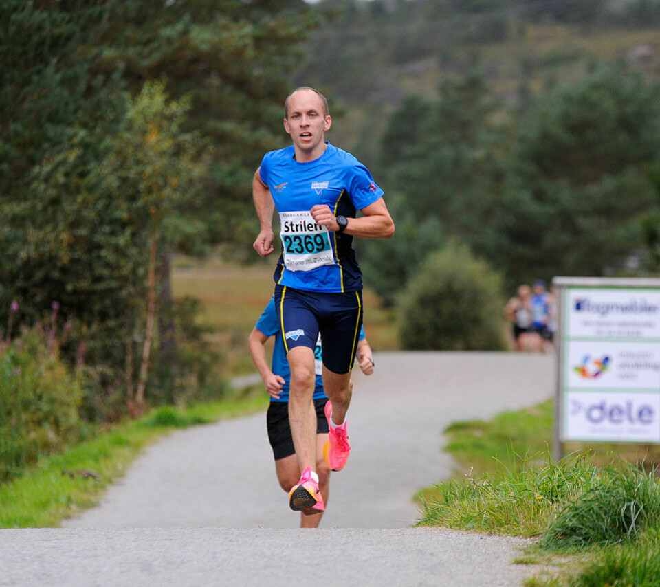 Awet Kibrab vant 10 km i Knarvikmila på sterk tid _DSC9986.jpg