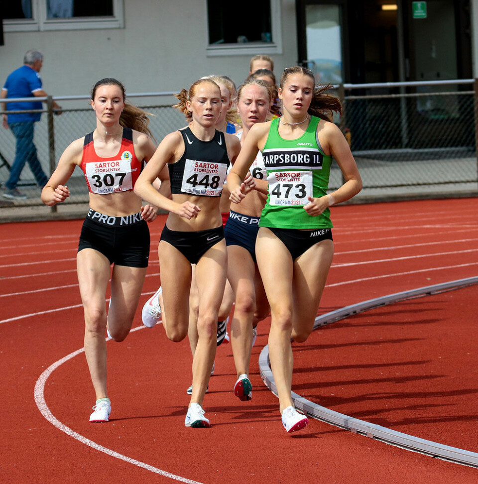 Favorittene videre fra 1500 m-forsøket i kvinner U20 3J6A1616.jpg