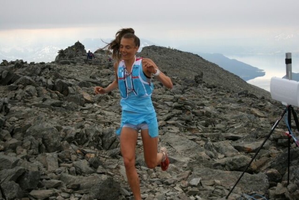 Hilde Aders og Emil Wingstedt vant Trømsø Mountain Ultra og trippelen Yngvild_Kaspersen_løpekjole (640x427).jpg
