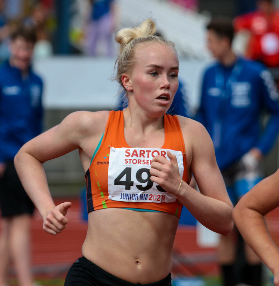 Favorittene videre fra 1500 m-forsøket i kvinner U20 3J6A1648.jpg