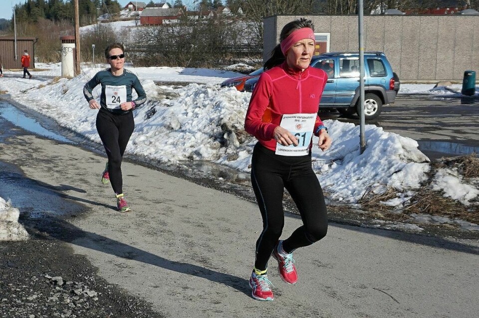 Reglene for utmerkelser for antall maraton- og halvmaratonløp er blitt revidert Oddny Ringheim beste kvinne på Lørenskog når tidene er omregnet etter veterantabellene. Foto: Olav Engen.