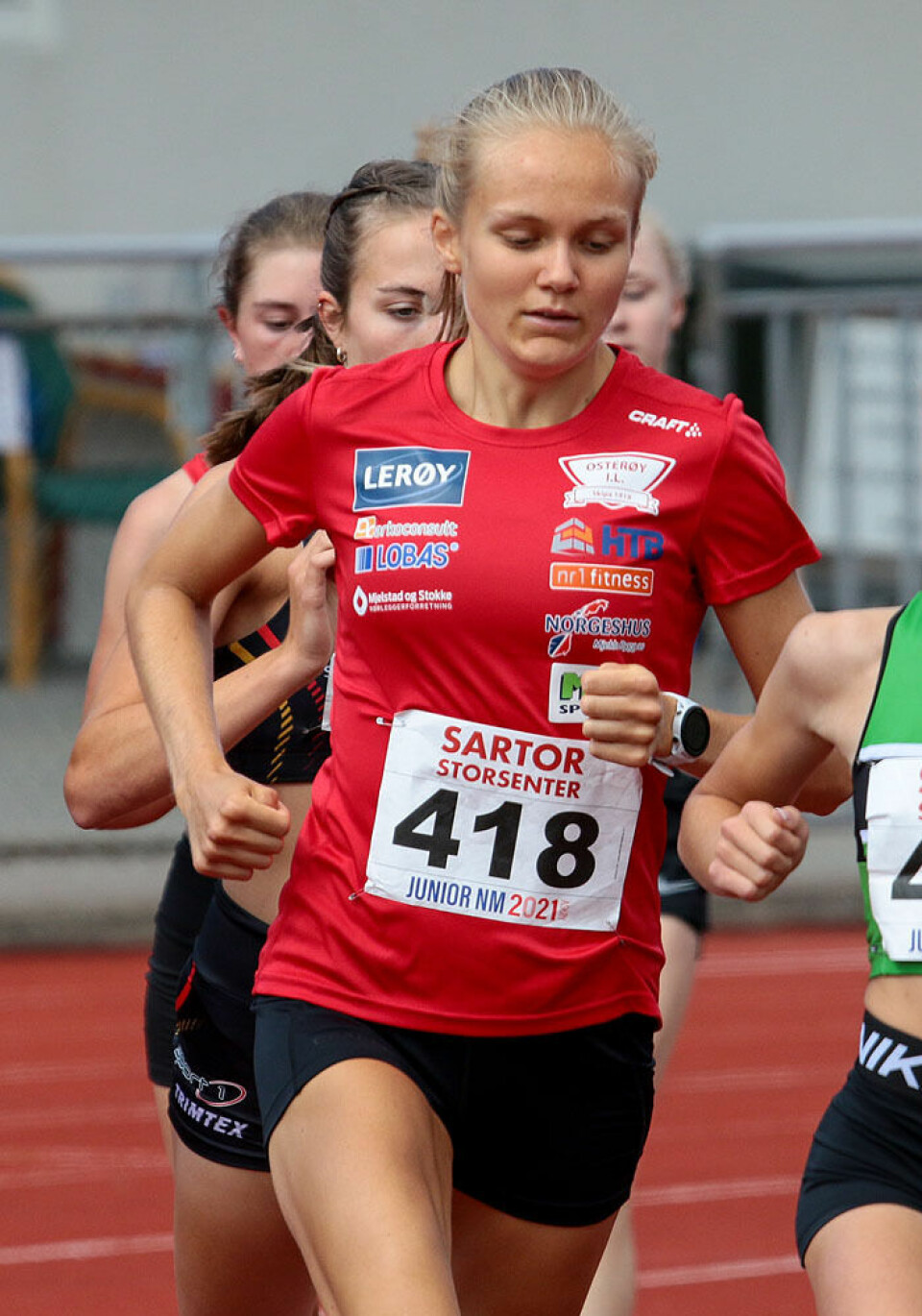 Favorittene videre fra 1500 m-forsøket i kvinner U20 3J6A1723.jpg