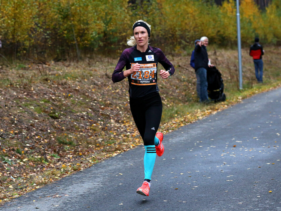 Hytteplanmila: gode vinnertider og 2145 løpere i mål Hytteplanmila2016-Karoline-Bjerkeli-Groevdal-9700meter.jpg