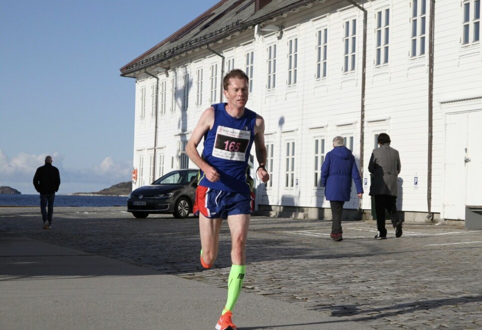 Pangstart for Rosa sløyfe-løpet i Ålesund Kristian_Nedregaard_maal
