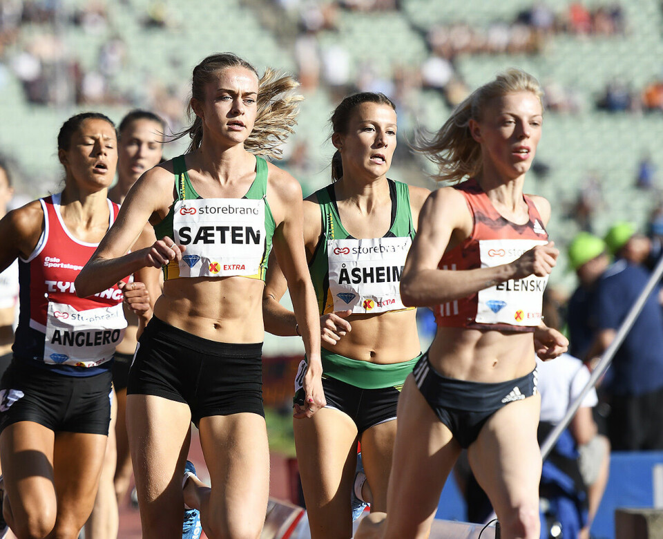 Bislett Games: Amalie Sæten med 2.04.80 på 800 m, pers med 2 sek. 800-kvinner-tet_50D4862.jpg