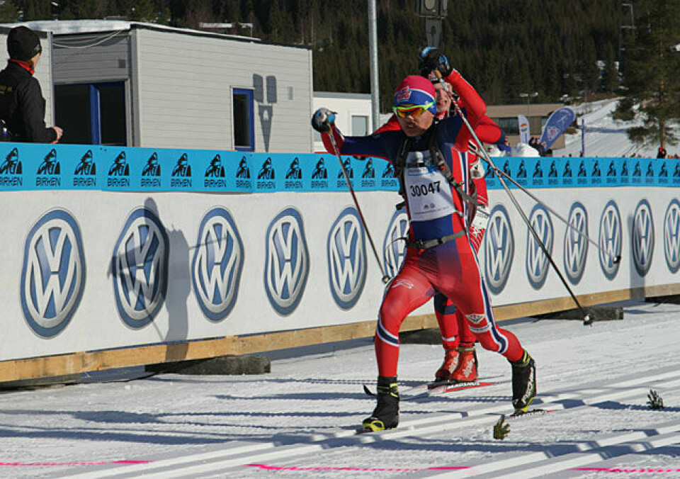 Det gror i norsk langrenn - 2324 gikk UngdomsBirken UBirk-010_G16_spurt.jpg