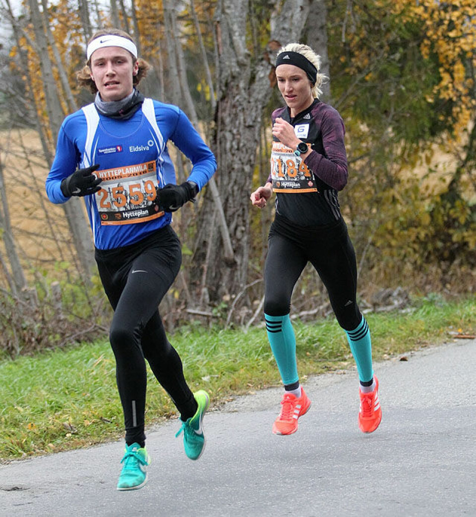 Hytteplanmila: gode vinnertider og 2145 løpere i mål Etter_8km_Vinner18-19aar_Ole_Flateboe_og_Karoline_Bjerkeli_Groevdal_A20G9513.jpg
