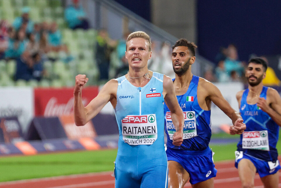 Det ble en finsk europamester på 3000 meter hinder, han heter Topi Raitanen. Han ble etterfulgt av to italienere. (Alle foto: Arne Dag Myking) Det ble en finsk europamester på 3000 meter hinder, han heter Topi Raitanen. Han ble etterfulgt av to italienere. (Alle foto: Arne Dag Myking)