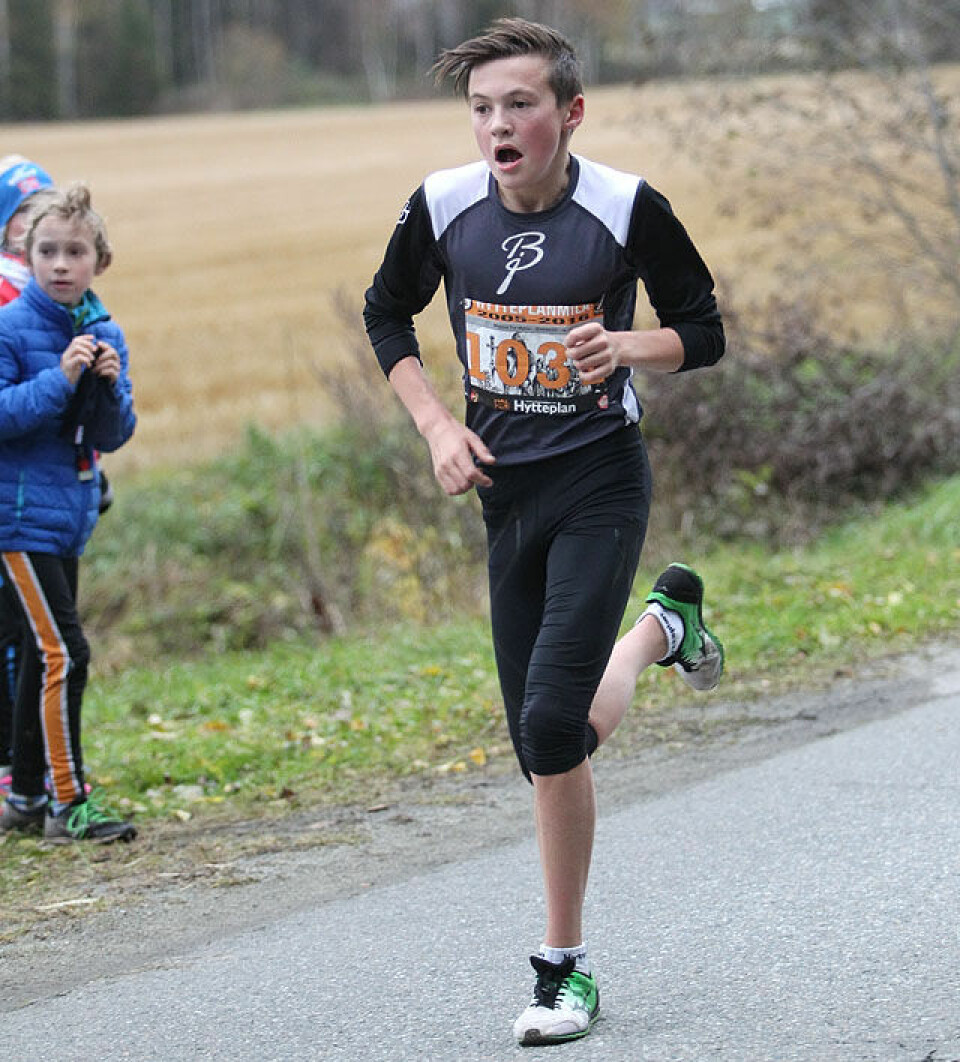 Hvem vinner herreklassen i Hytteplanmila? Etter8km_Magnus_Tuv_Myhre_nr2_16-17aar_A20G9562.jpg