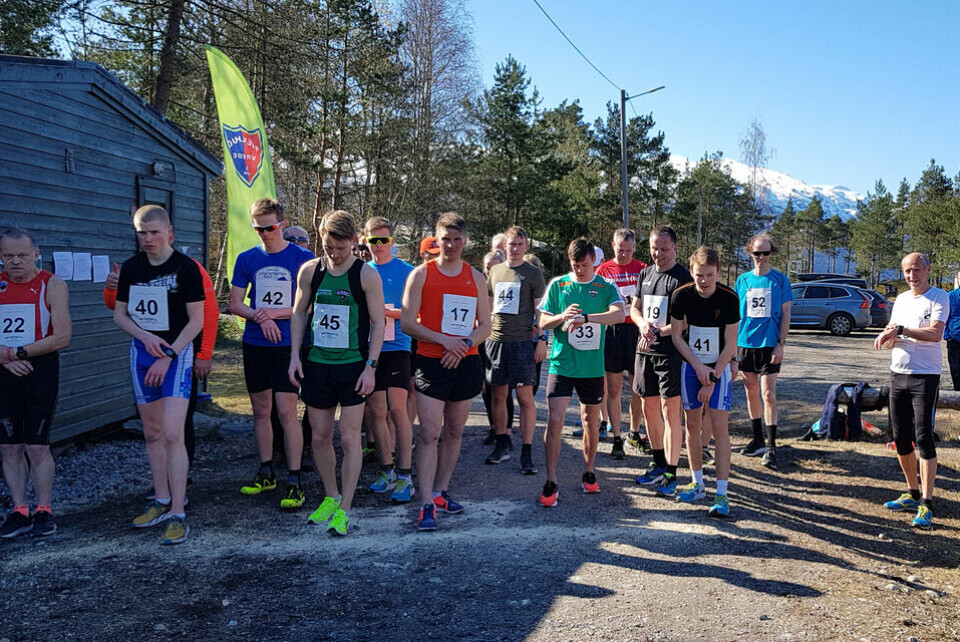 Eivind Øygard med løyperekord igjen under KM terrengløp (S&F) start.jpg