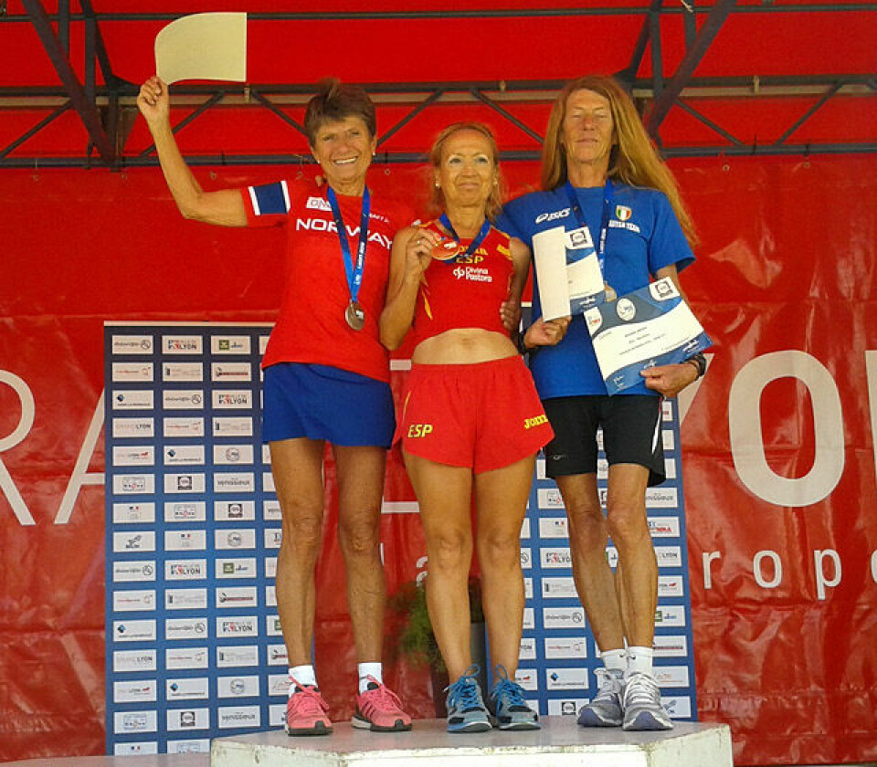 Tre norske maratonmedaljer i veteran-VM - nå oppdatert! Vera_Nystad_Pall_20150816_131019.jpg