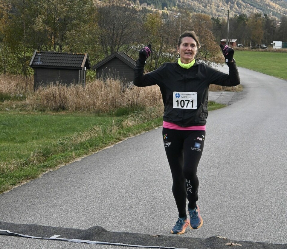 Laurdag vart Snipsøyrvatnet rundt arrangert for 44. gong Helseth_1280x1113.jpg
