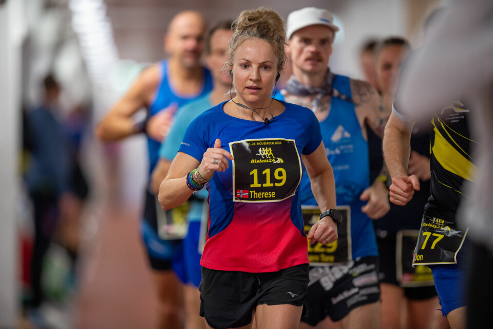 Therese Falk på Bislett 24-timers i fjor - og bak skimter vi Bjørn Tore Taranger (Foto: Samuel Hafsahl) Therese Falk på Bislett 24-timers i fjor - og bak skimter vi Bjørn Tore Taranger (Foto: Samuel Hafsahl)