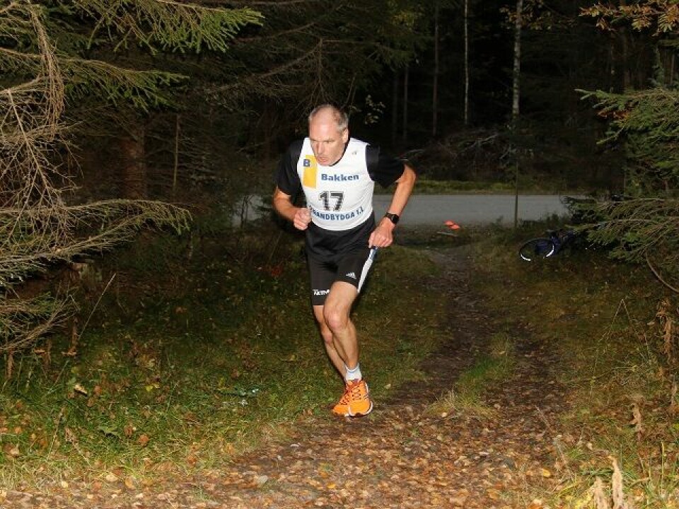 Vegard Osvold foran tre blad Nordaas i Stavåsbratta Opp Helge_Sveen.jpg
