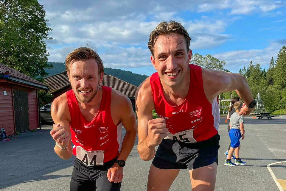 Ingenting å seia på humøret til Jonas Lillejord og Trygve Feidje Mjelde etter målgang. (Foto: Helga Reigstad) Jonas Lillejord og Trygve Feidje Mjelde