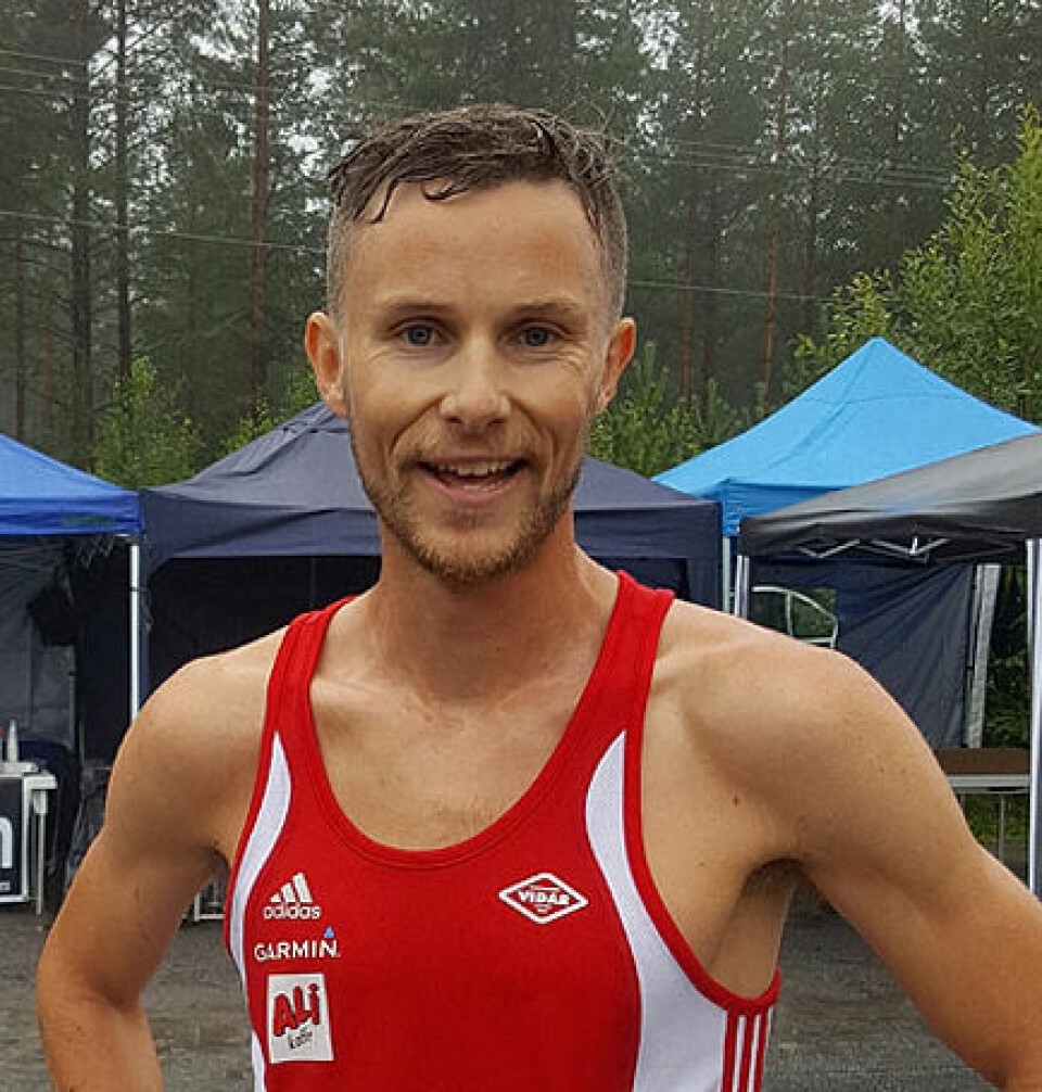 Andreas Myhre Sjurseth: 6-5-4-3-2-1 km med 1 km flytpause Andreas_Myhre_Sjurseth-Hytteplantesten-2016-foto-Heming-Leira.jpg
