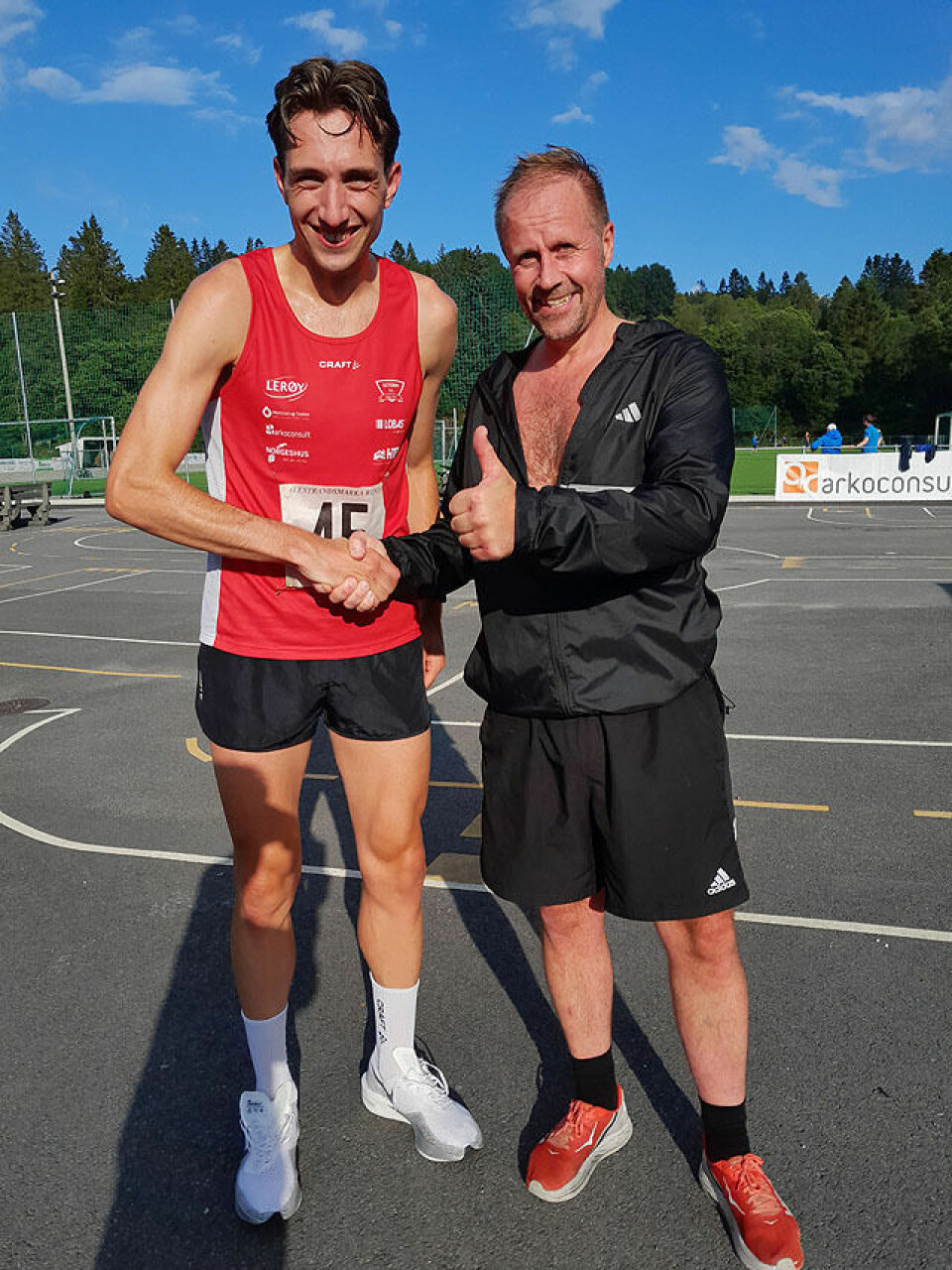 Trygve Feidje Mjelde med ny løyperekord i Valestrandsmarka Rundt TrygveogGjertBrandsdal.jpg