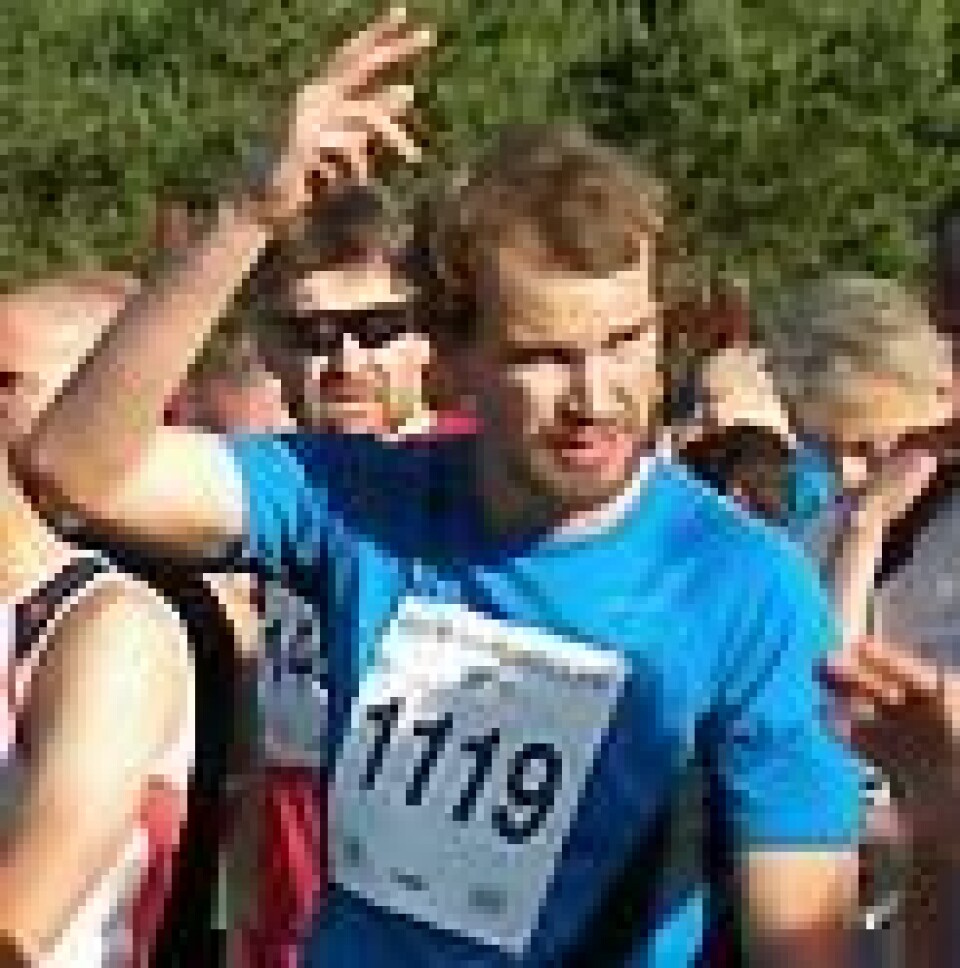 326 RBIR-løpere i Fet-terrenget startfeltet_1119_Kristian_Braathen_cropped_124x125