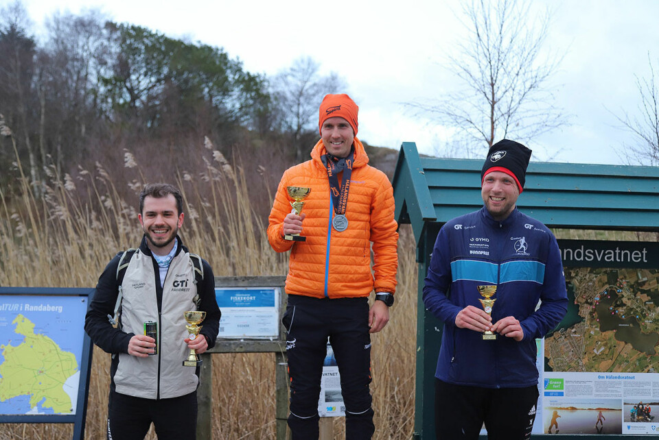 Hålandsvannet halvmaraton i medvind. 144 fullførende mot 72 i fjor steffen 21k pall menn.jpg