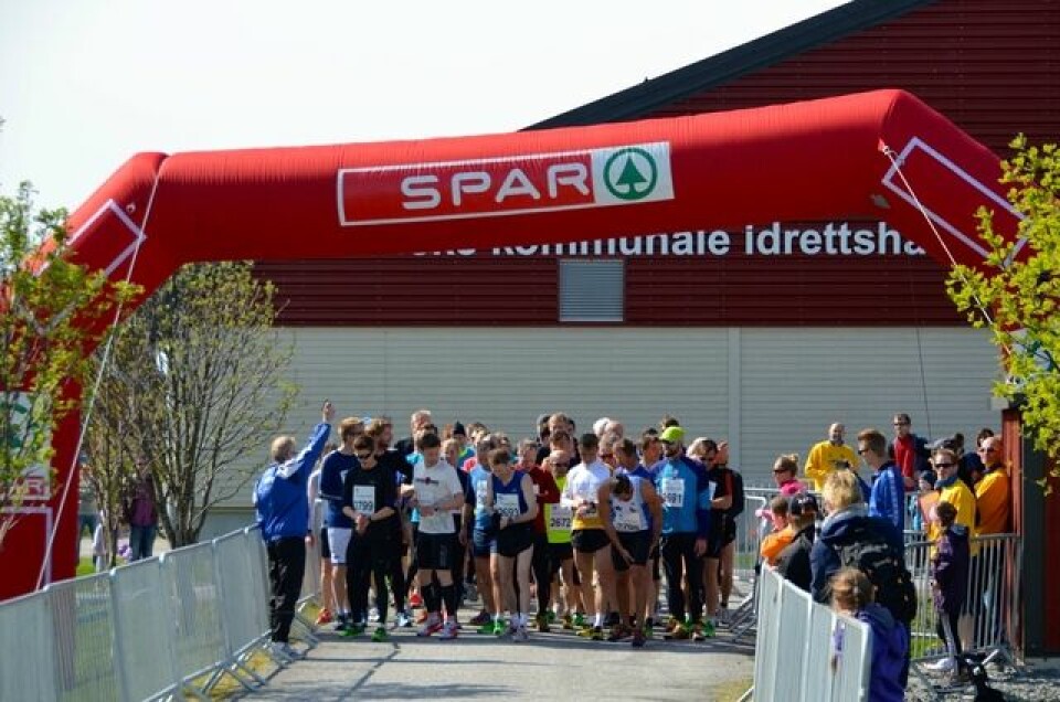 Tonje og Kristian vant Valderøya rundt Foer_start