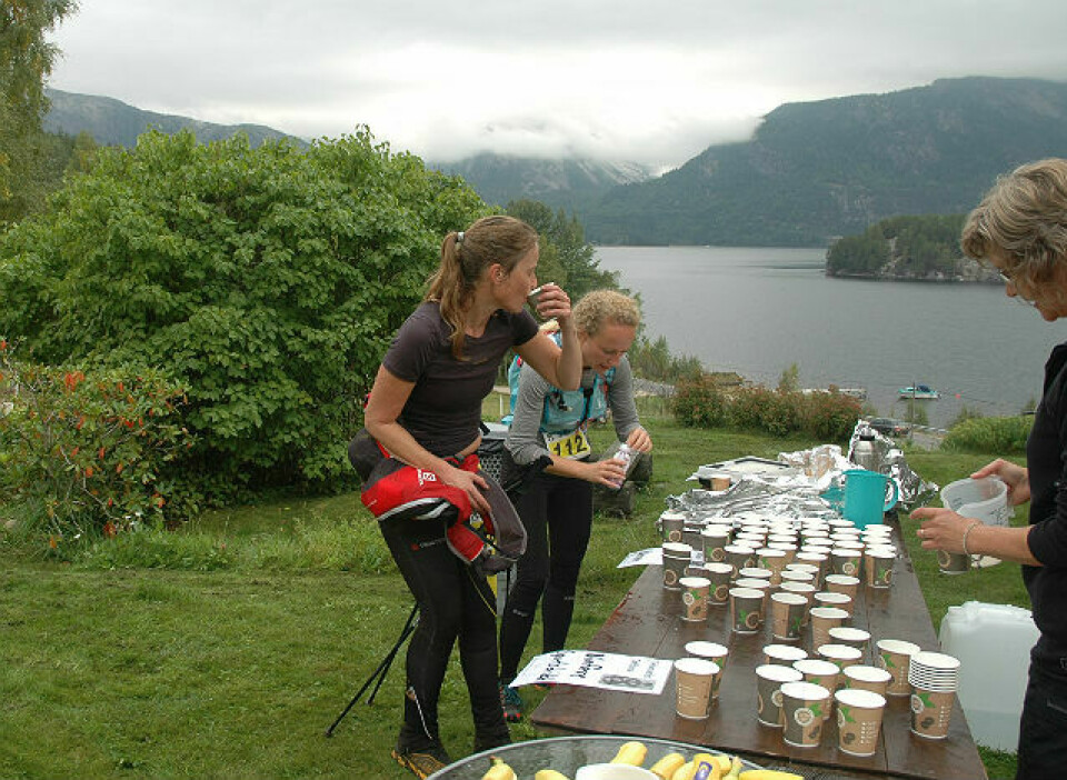 Telemarks Tøffaste: Rekordras i Telemarksregn matstasjon_etter_23km_640.jpg