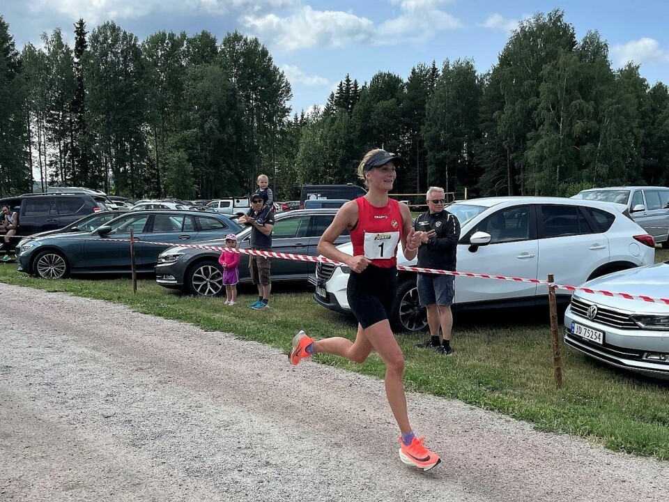 Sigrun Gjølberg forbedret løyperekorden med 17 minutter da hun ble første kvinne sub-3 timer i Rømskog lørdag. (Foto fra Unionsmarathons facebookside) Sigrun Gjølberg forbedret løyperekorden med 17 minutter da hun ble første kvinne sub-3 timer i Rømskog lørdag. (Foto fra Unionsmarathons facebookside)